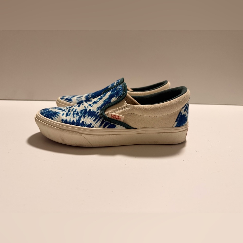 LIKE NEW-Vans Blue and White Tie-Dye Sneakers - Picture 5 of 10